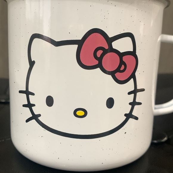 New Hello Kitty Face In Pink Bow White Metal Campers Coffee Mug By Sanrio - Picture 2 of 8